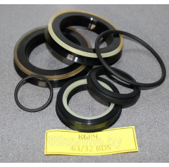 Ремкомплект гидроцилиндра 63/32 BDS, (погрузчик UNC 060)