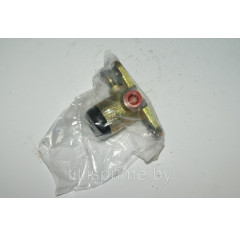 Цилиндр тормозной правый 83227911 / Запчасти для тракторов LKT (ЛКТ)