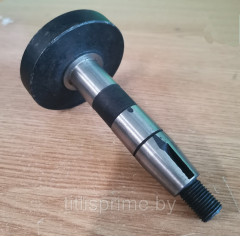 93.010.011; Вал-шестерня C-385 двигатель Zetor 5801 / 6801